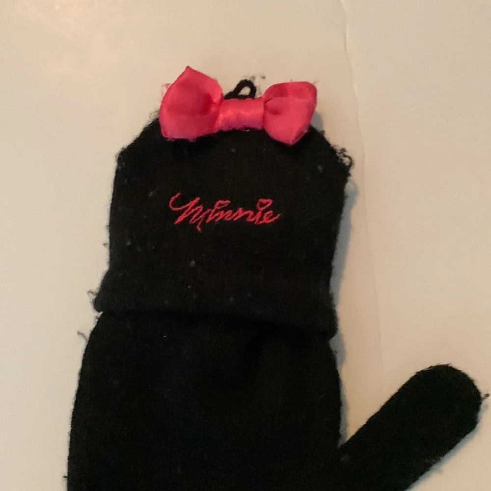 Minnie mouse mittens that button down and convert into Fingerless gloves